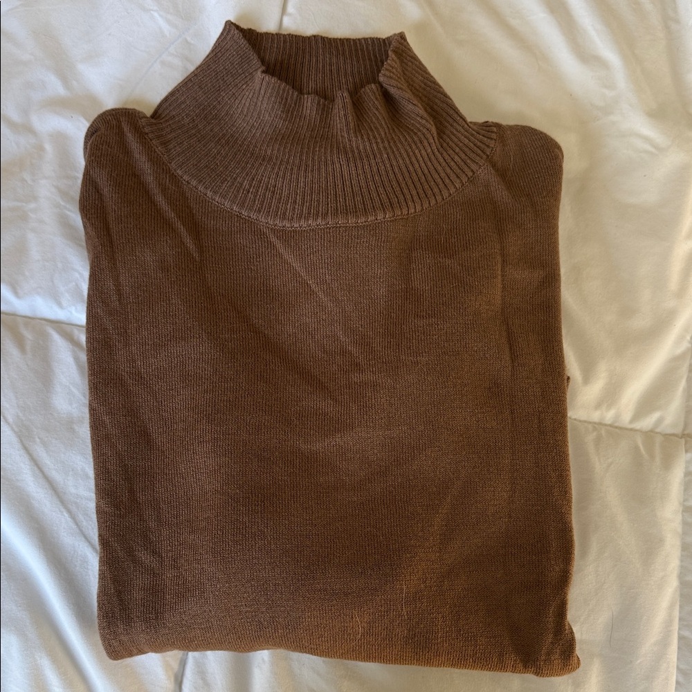 Lightweight Mockneck Sweater